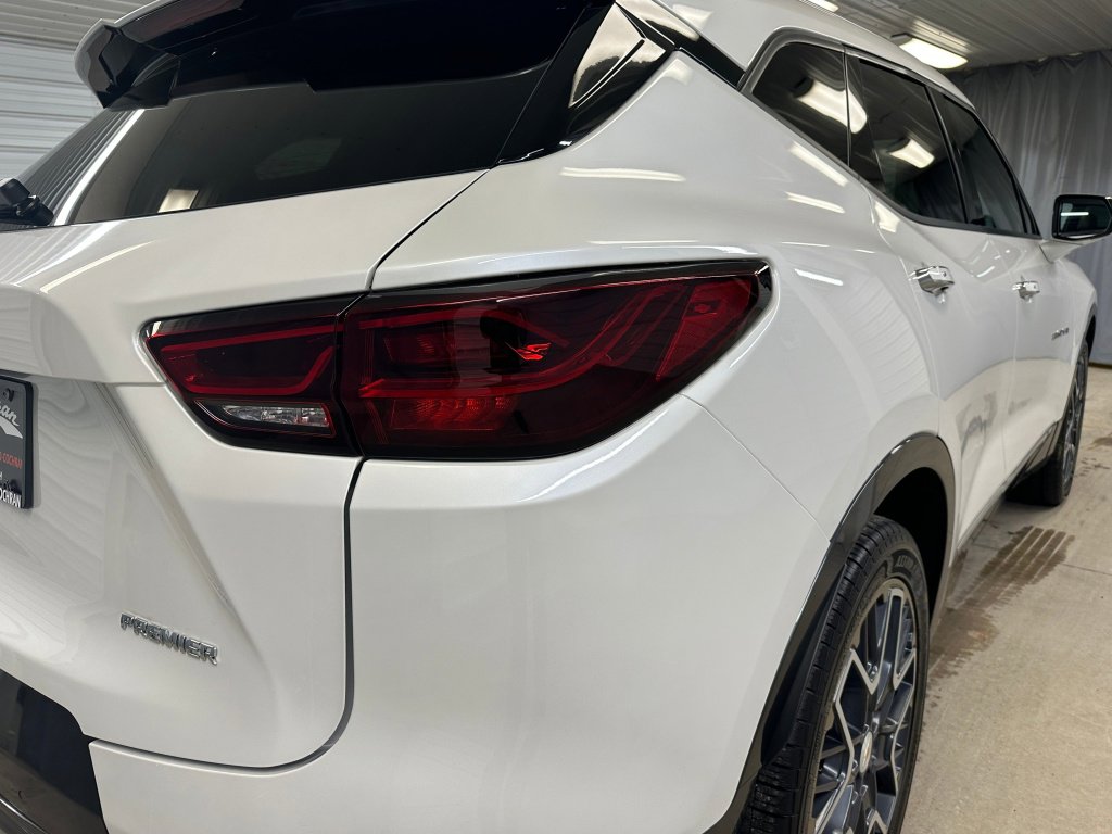 Certified 2024 Chevrolet Blazer Premier w/ Driver Confidence II Package image 32