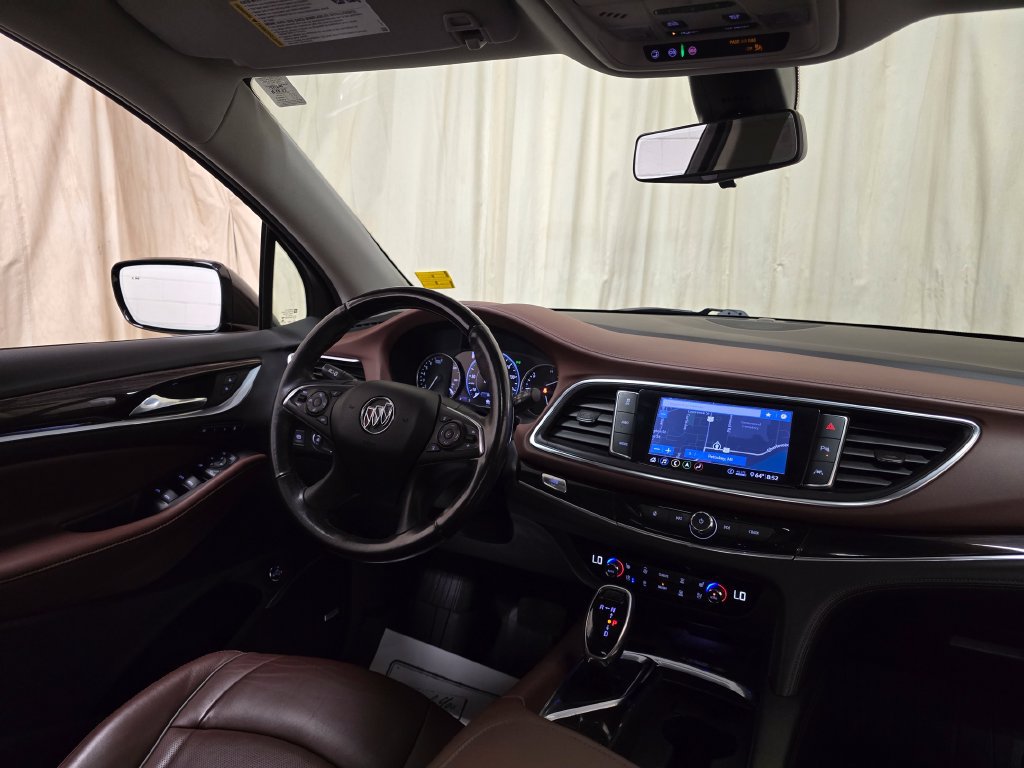 Used 2021 Buick Enclave Avenir w/ Avenir Technology Package AWD/4WD image 34