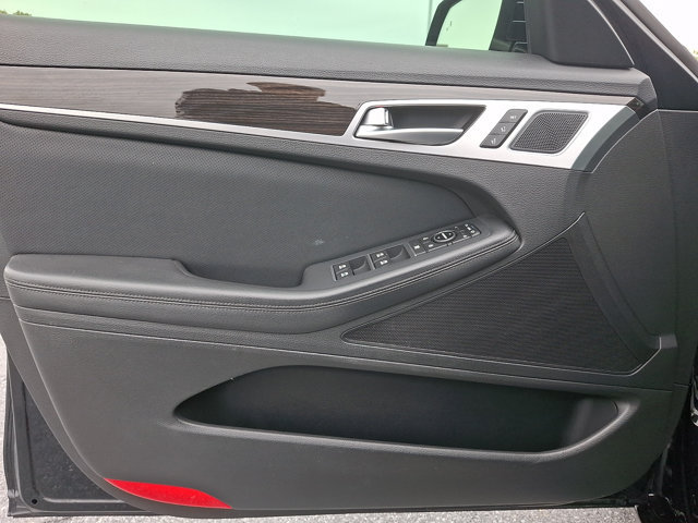 Used 2020 Genesis G80 3.8 RWD image 12