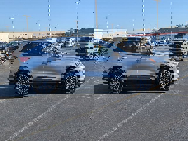 Certified 2022 Ford Escape SE image 3