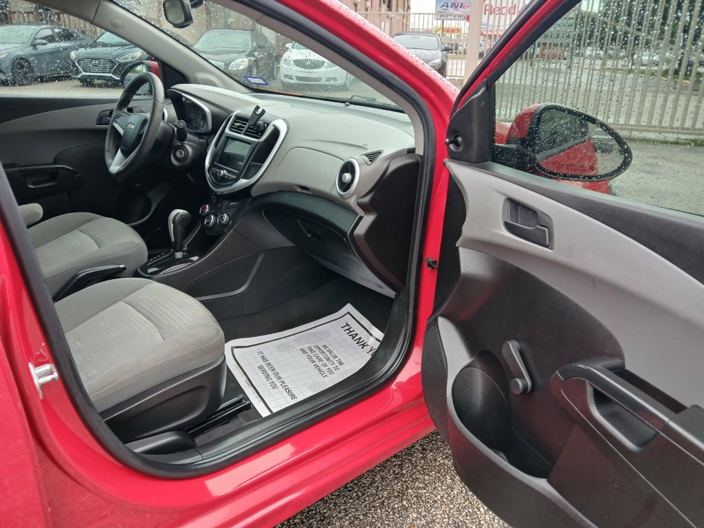 Used 2018 Chevrolet Sonic LS FWD image 10
