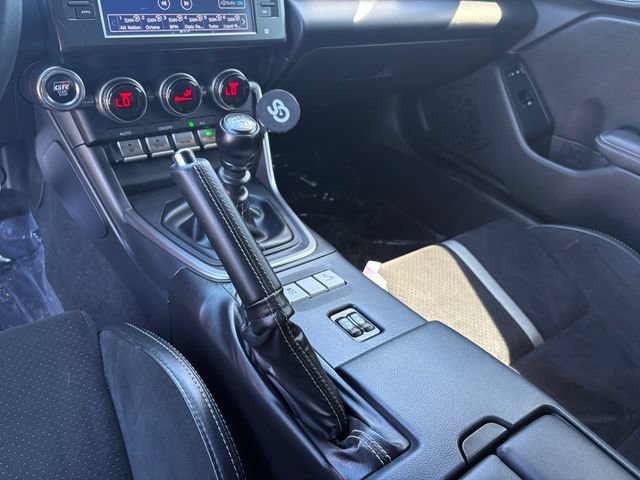 Certified 2025 Toyota GR86 Premium RWD image 17