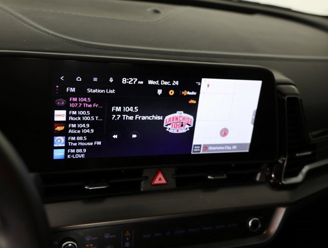 Used 2023 Kia Sportage EX image 7