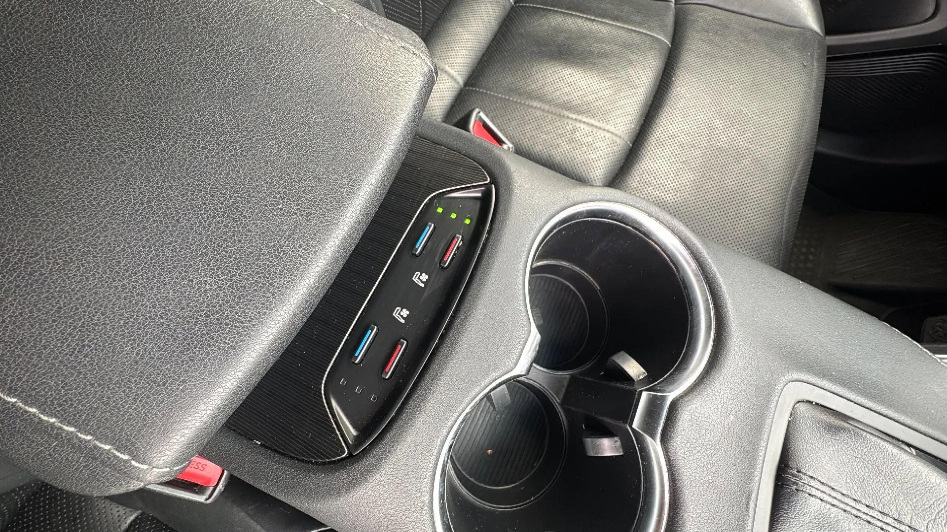 Used 2021 Toyota Venza Limited w/ Advanced Technology Package image 24