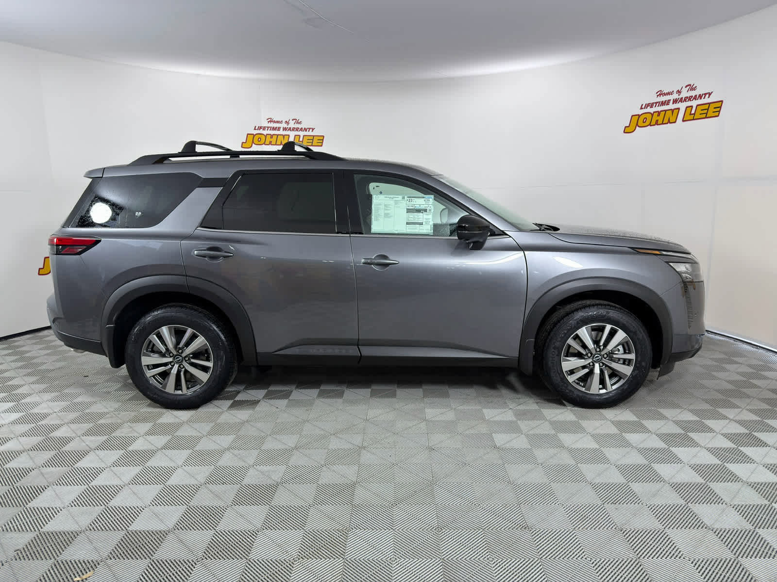 New 2026 Nissan Pathfinder SL image 7