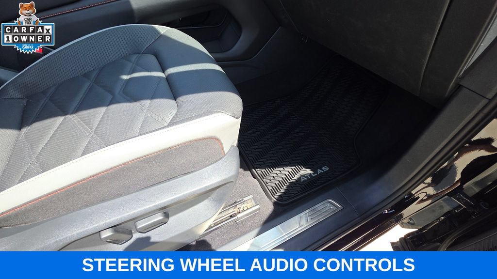 Used 2024 Volkswagen Atlas Peak Edition SEL AWD/4WD image 13