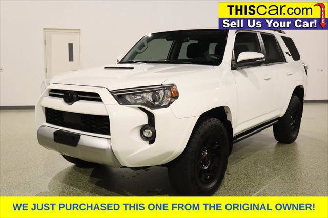 Used 2024 Toyota 4Runner TRD Off-Road Premium w/ Moonroof Package AWD/4WD image 3