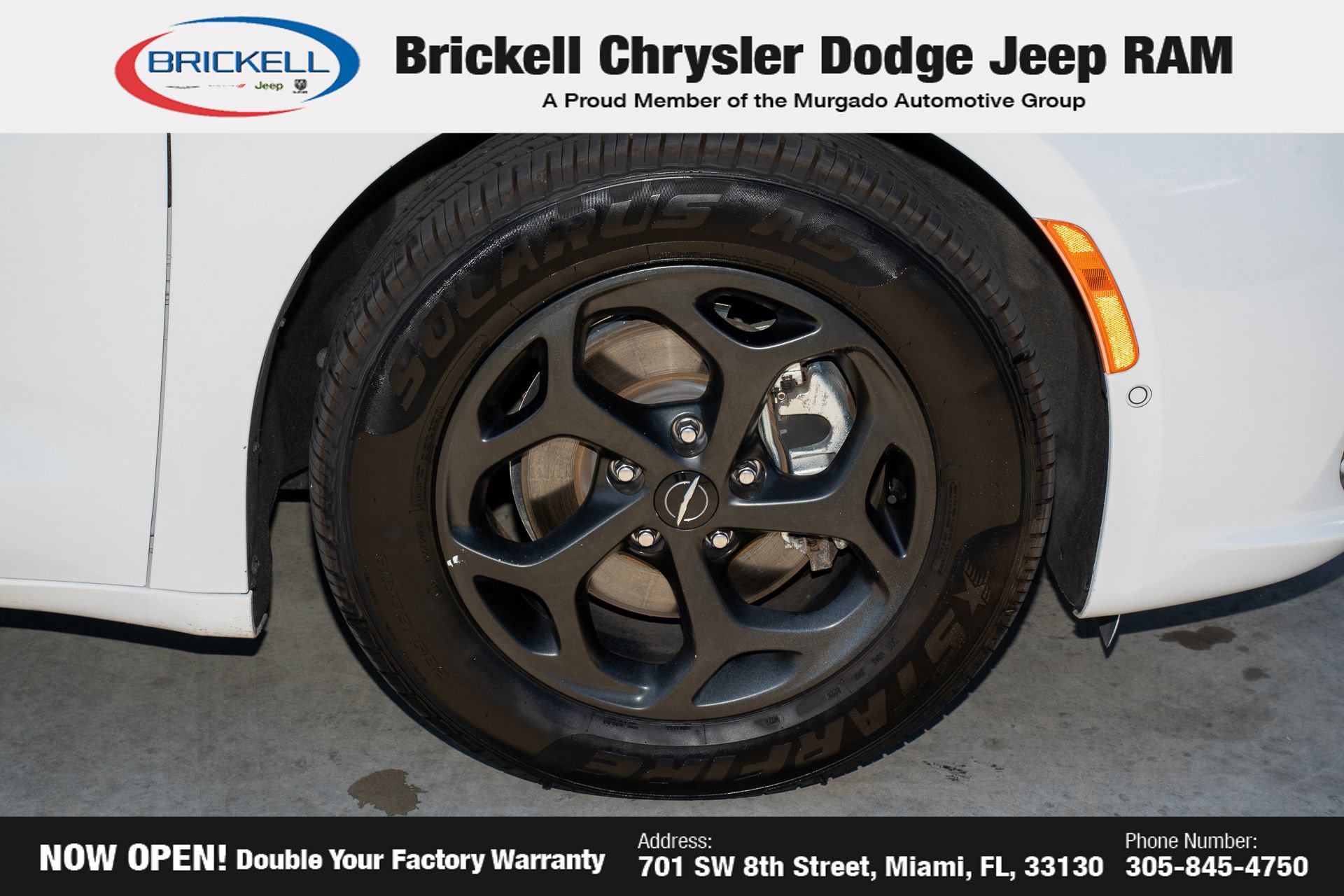 Used 2024 Chrysler Pacifica Limited FWD image 40