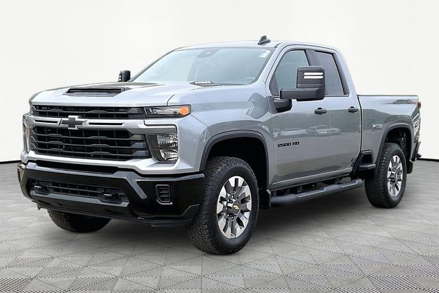 Used 2024 Chevrolet Silverado 2500 Custom w/ Custom Convenience Package image 3