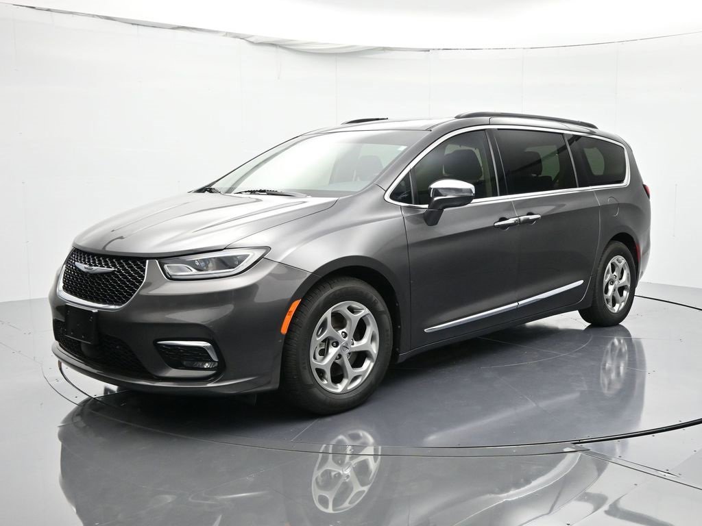 Used 2022 Chrysler Pacifica Limited