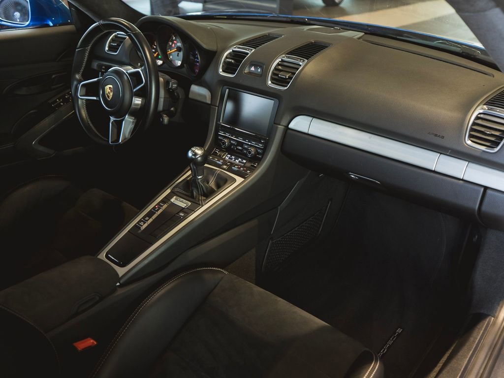 Used 2016 Porsche Cayman GT4 image 11
