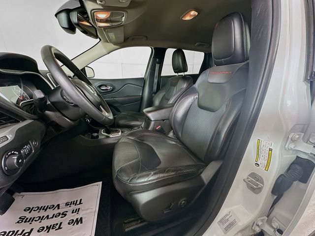 Used 2015 Jeep Cherokee Trailhawk w/ Comfort/Convenience Group image 22