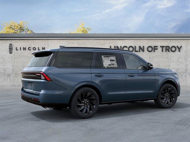 New 2027 Lincoln Navigator Reserve w/ Jet Appearance Package AWD/4WD image 6