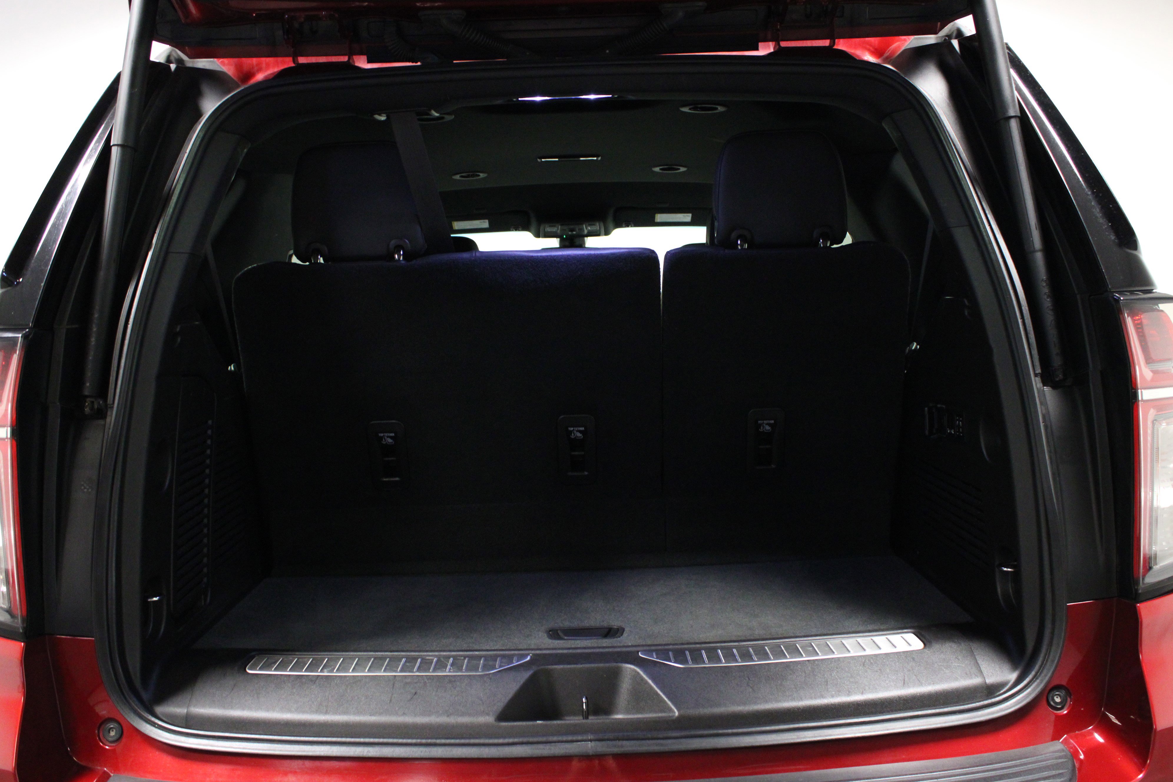 Used 2021 Chevrolet Tahoe RST w/ Luxury Package image 15