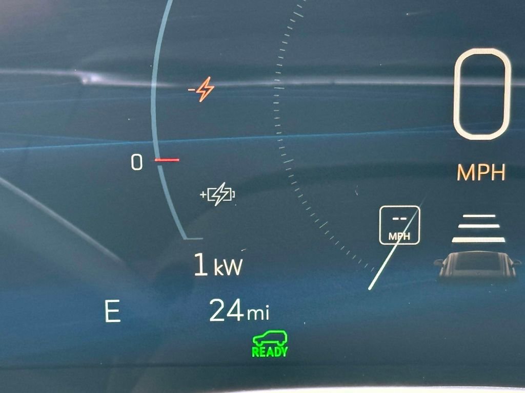 Used 2024 Cadillac Lyriq Tech image 5