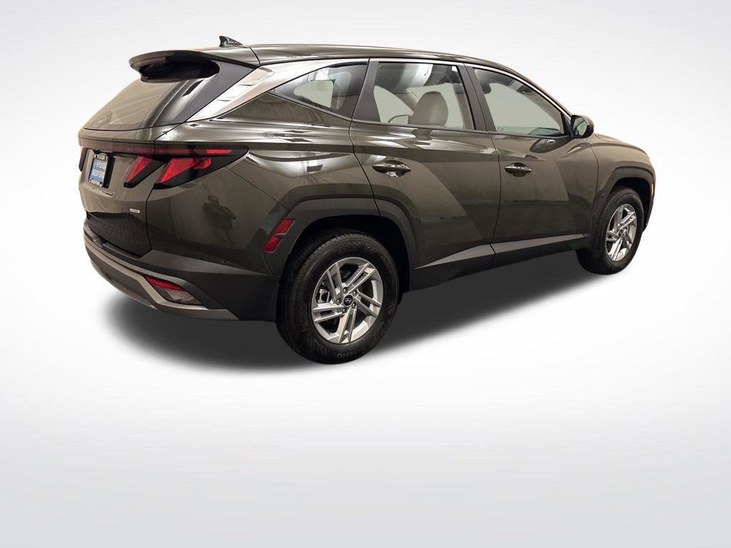 New 2025 Hyundai Tucson SE image 5