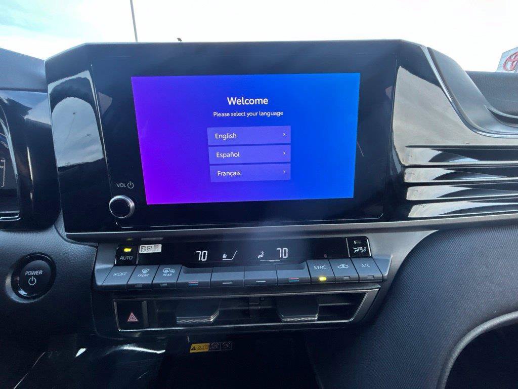 Used 2026 Toyota Camry LE FWD image 21