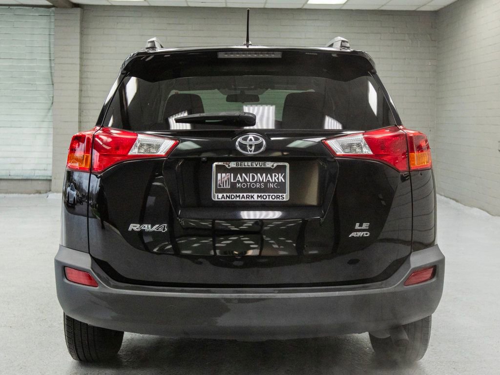 Used 2015 Toyota RAV4 LE image 25