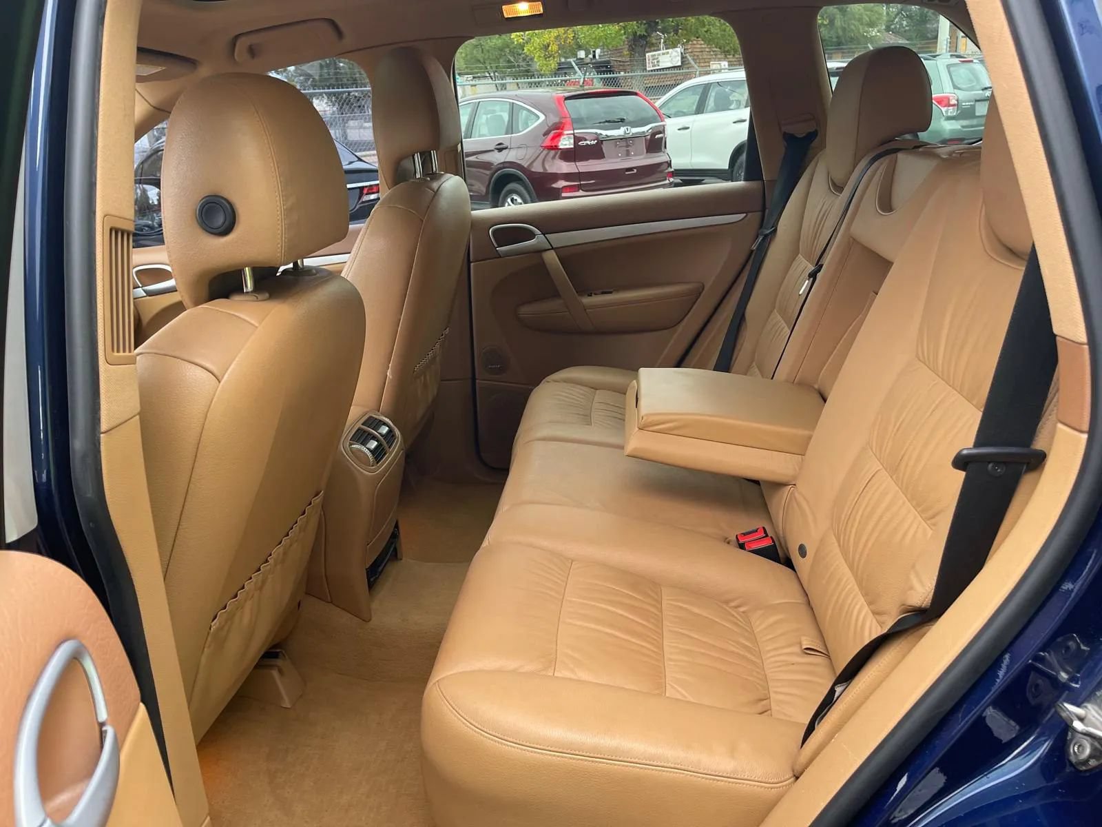Used 2010 Porsche Cayenne AWD/4WD image 13