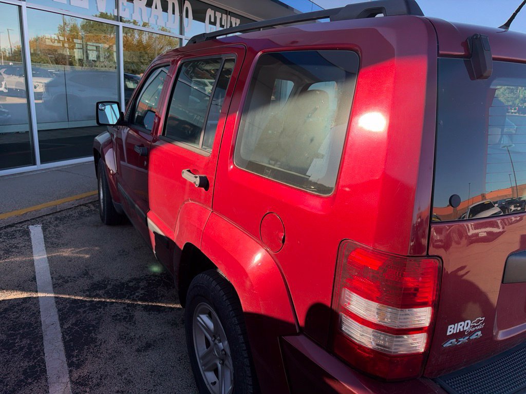 Used 2012 Jeep Liberty Sport AWD/4WD image 2