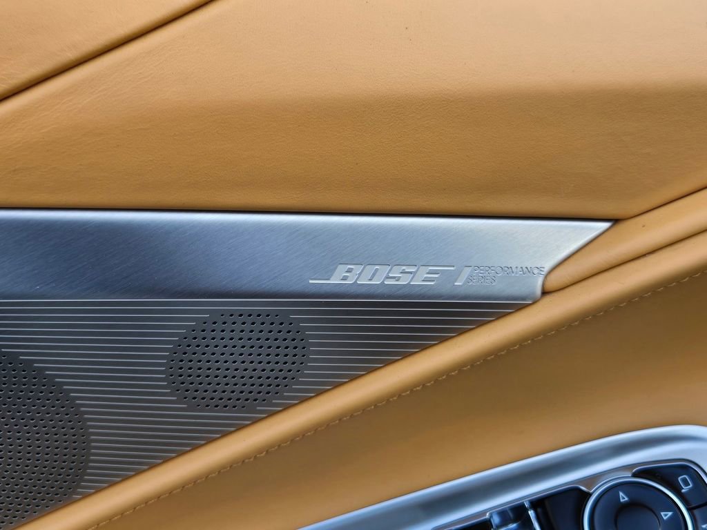 Used 2022 Chevrolet Corvette Stingray Premium Cpe w/ Z51 Performance Package image 16