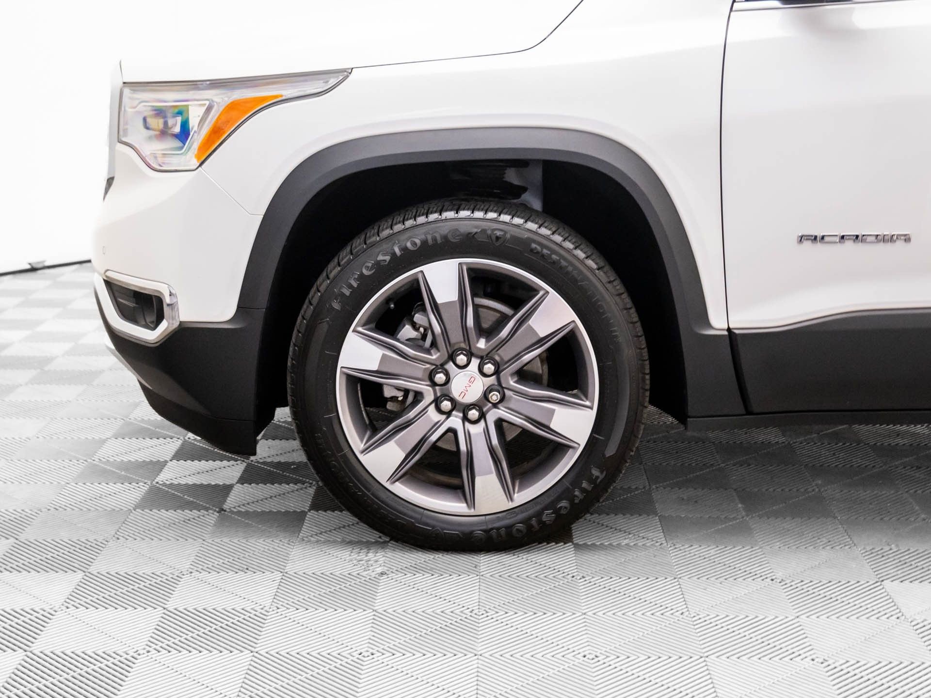 Used 2019 GMC Acadia SLT w/ LPO, Floor Liner Package image 38