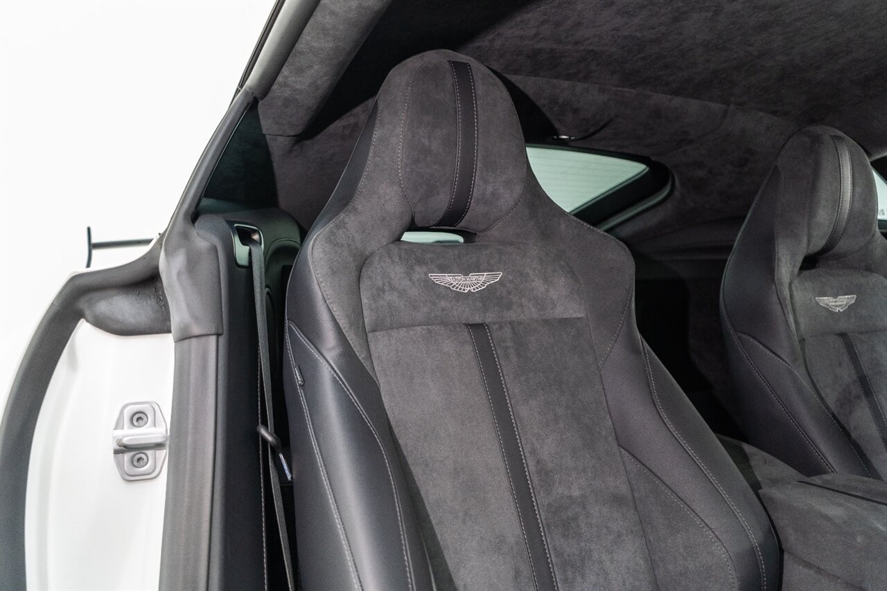 Used 2023 Aston Martin V8 Vantage Coupe RWD image 36