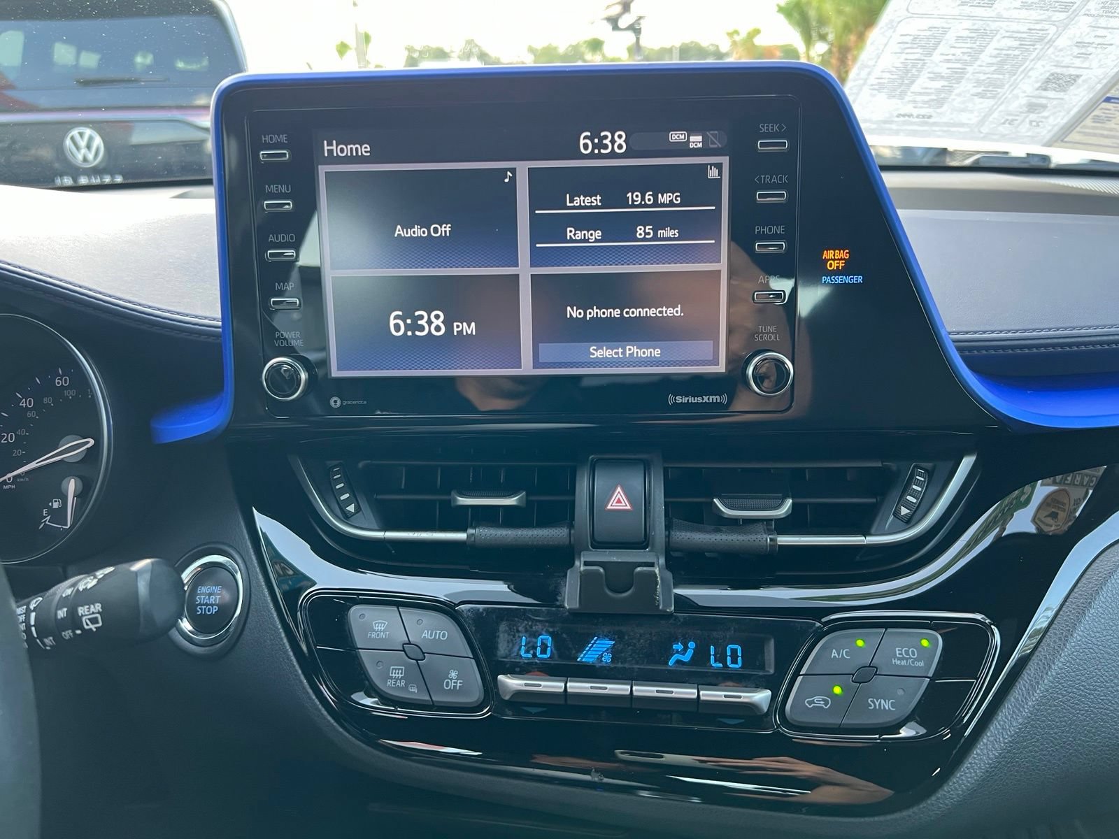 Used 2021 Toyota C-HR XLE FWD image 34