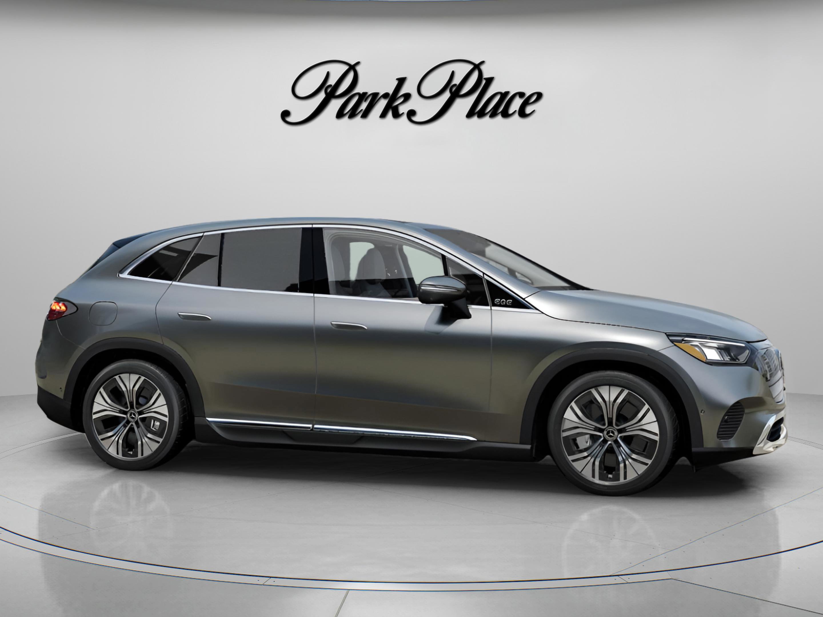 Used 2023 Mercedes-Benz EQE 350+ SUV image 29