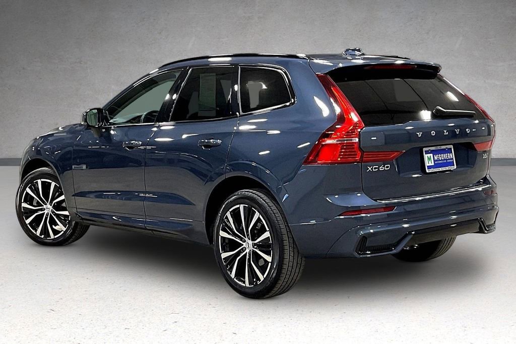 Used 2024 Volvo XC60 B5 Plus w/ Protection Package Premier image 4