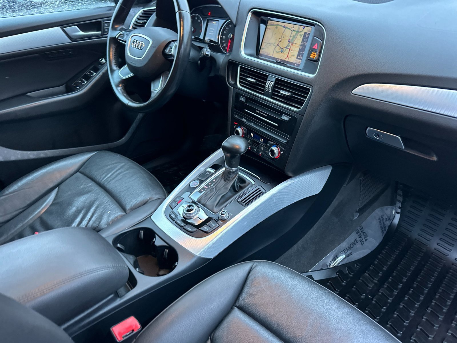 Used 2015 Audi Q5 2.0T Premium Plus w/ Technology Package image 16