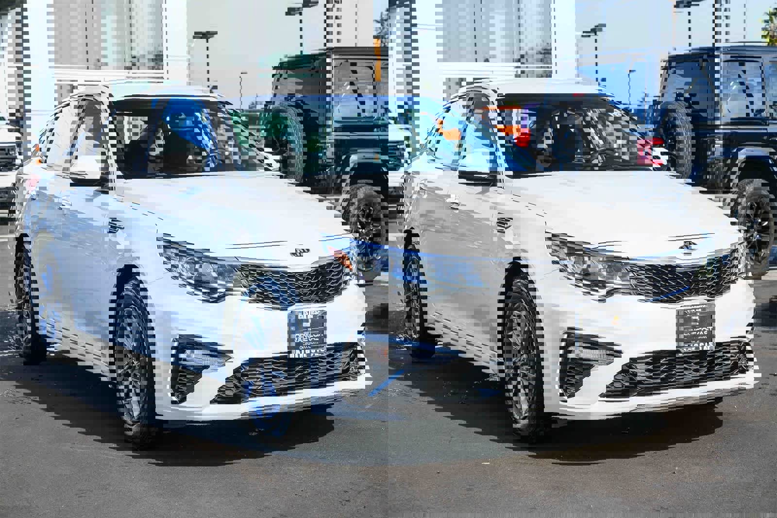 Used 2020 Kia Optima LX image 3