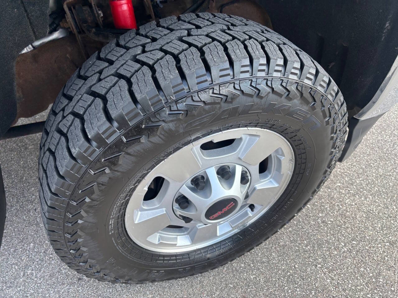 Used 2017 GMC Sierra 2500 SLE w/ Suspension Package, Off-Road AWD/4WD image 20
