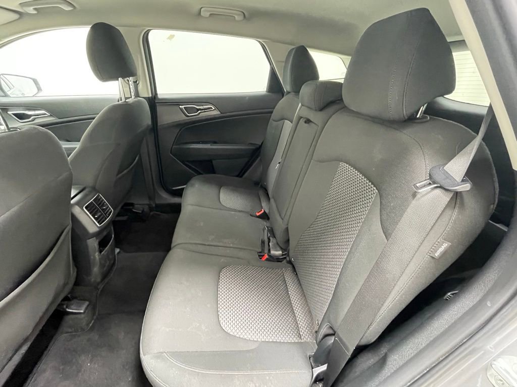 Used 2024 Kia Sportage LX image 11