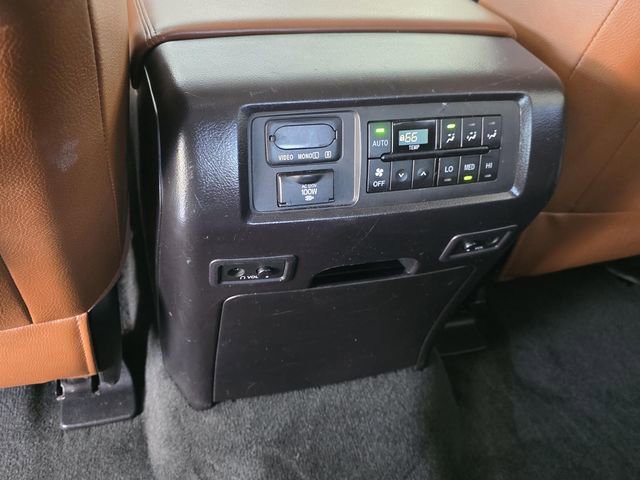Used 2016 Toyota Sequoia Platinum RWD image 13