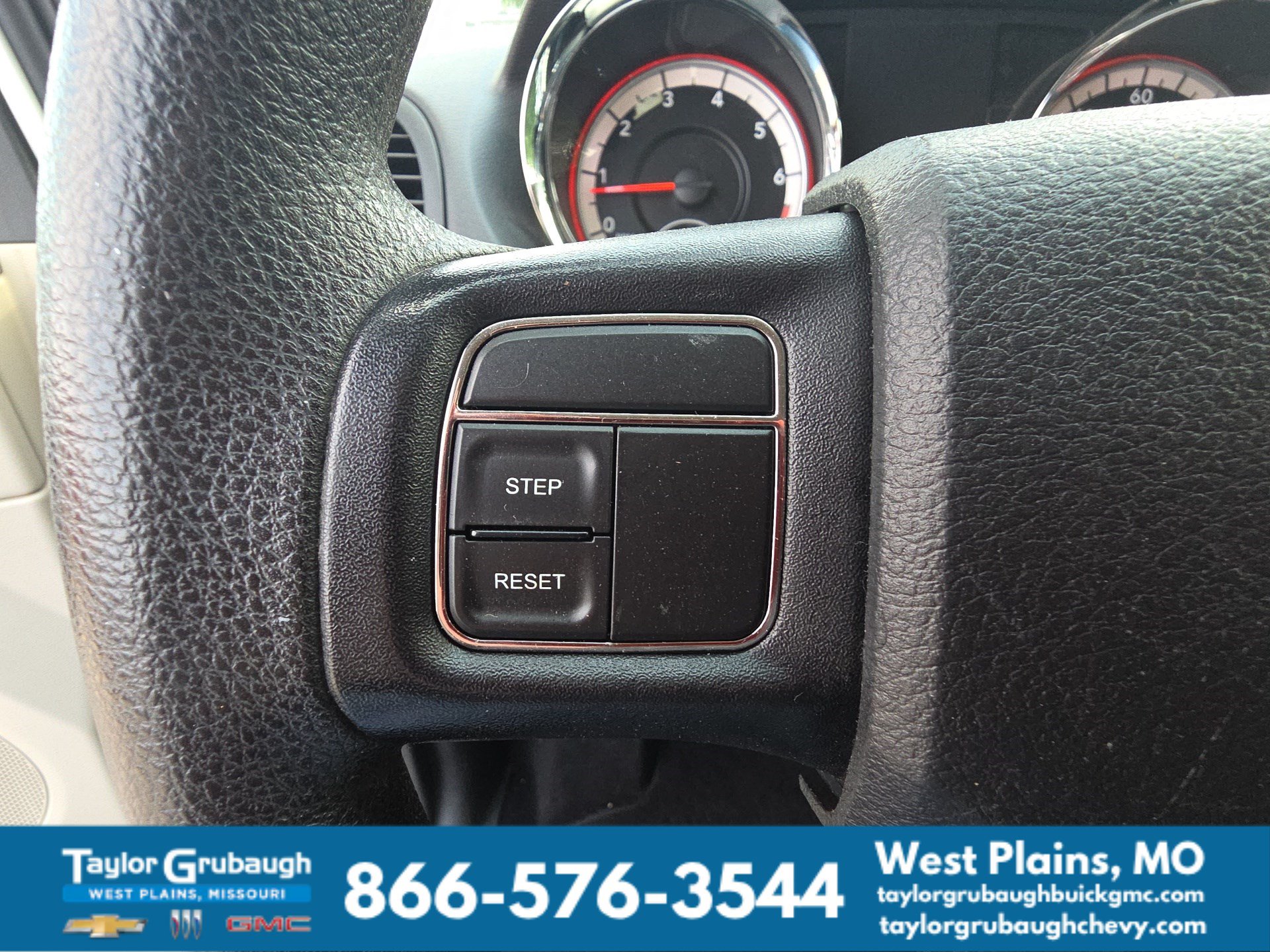 Used 2014 Dodge Grand Caravan SE w/ Quick Order Package 29E SE FWD image 18