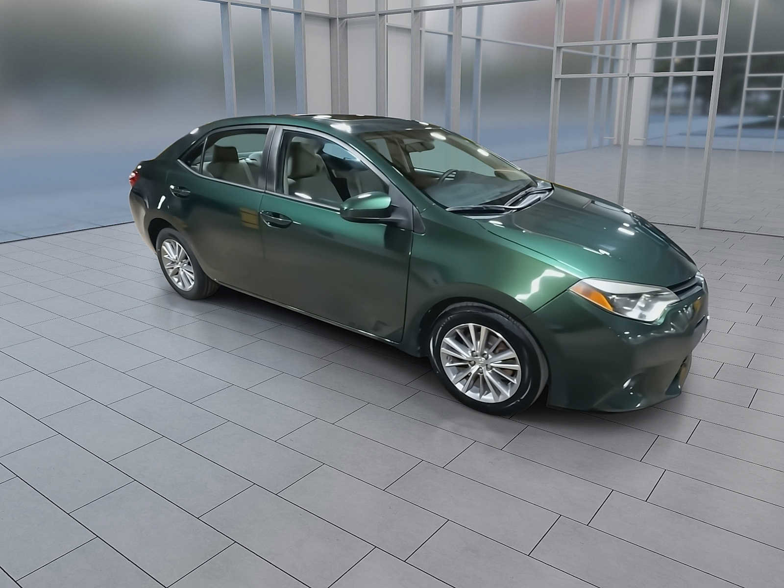 Used 2014 Toyota Corolla LE FWD image 2