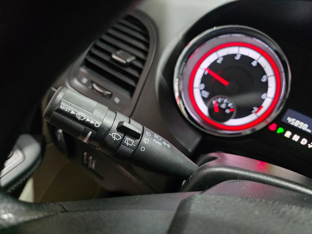Used 2019 Dodge Grand Caravan SE FWD image 27