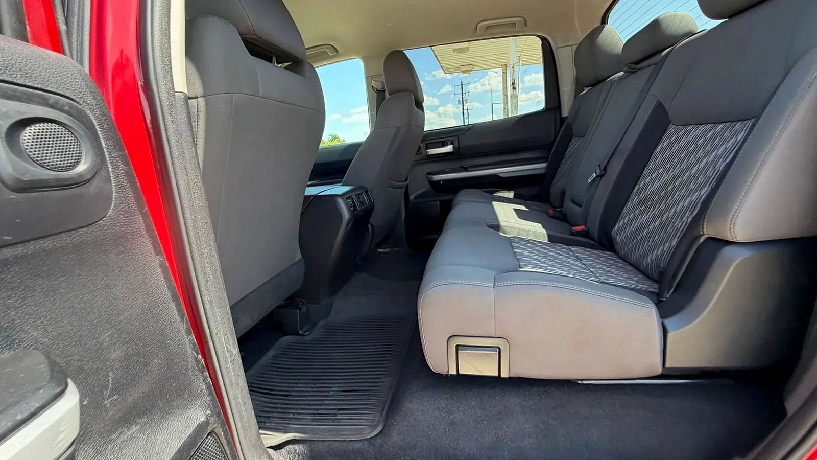 Used 2021 Toyota Tundra SR5 w/ Convenience Package RWD image 29