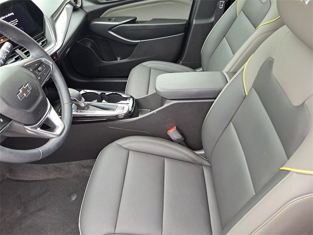 Used 2024 Chevrolet Trax ACTIV w/ Sunroof Package image 22