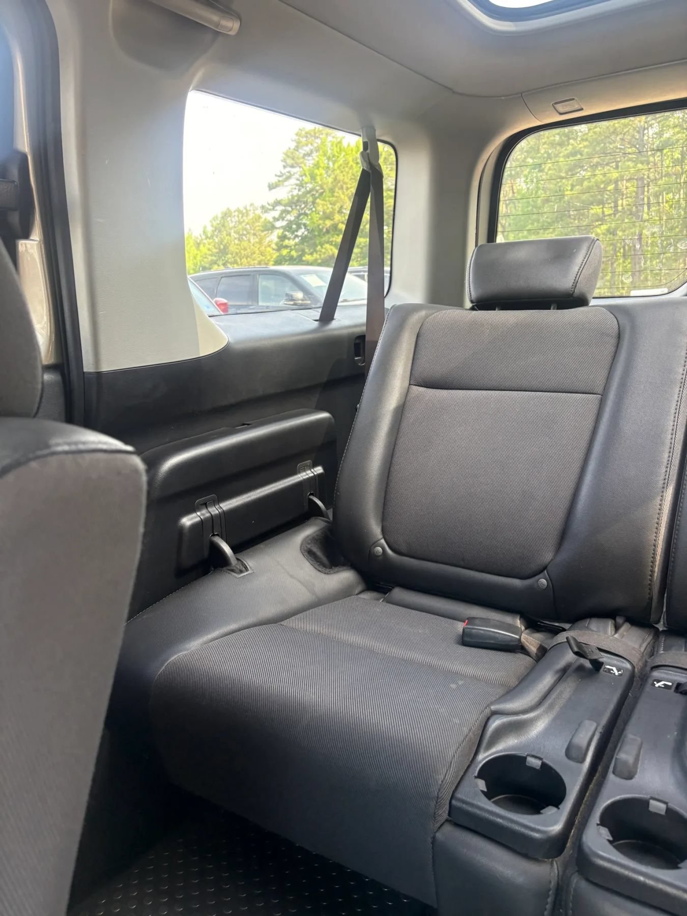 Used 2004 Honda Element EX image 17