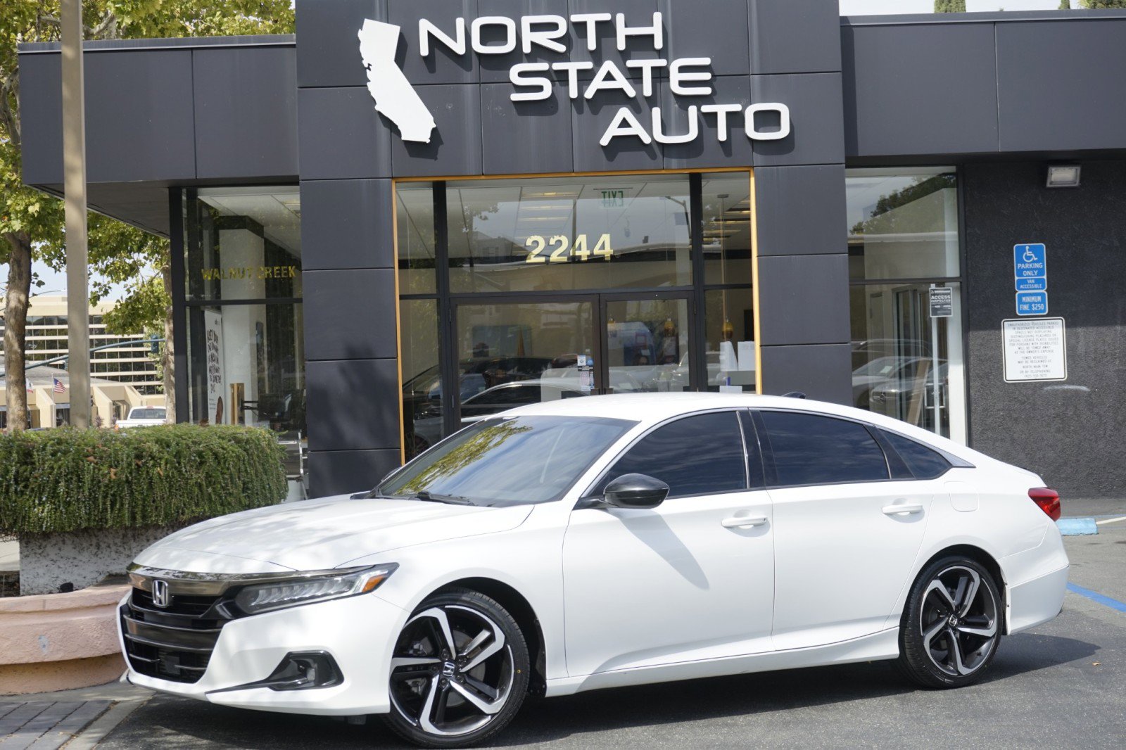Used 2021 Honda Accord Sport image 1