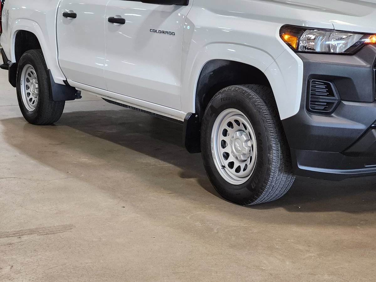 Used 2023 Chevrolet Colorado W/T w/ LPO, Pro Essentials Package RWD image 16