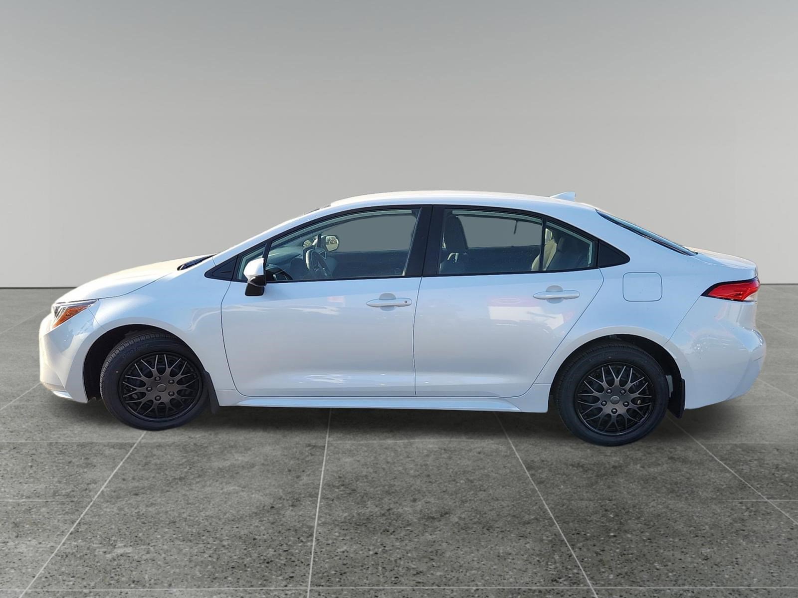 Certified 2023 Toyota Corolla LE w/ Carpet Mat Package (TMS) image 4