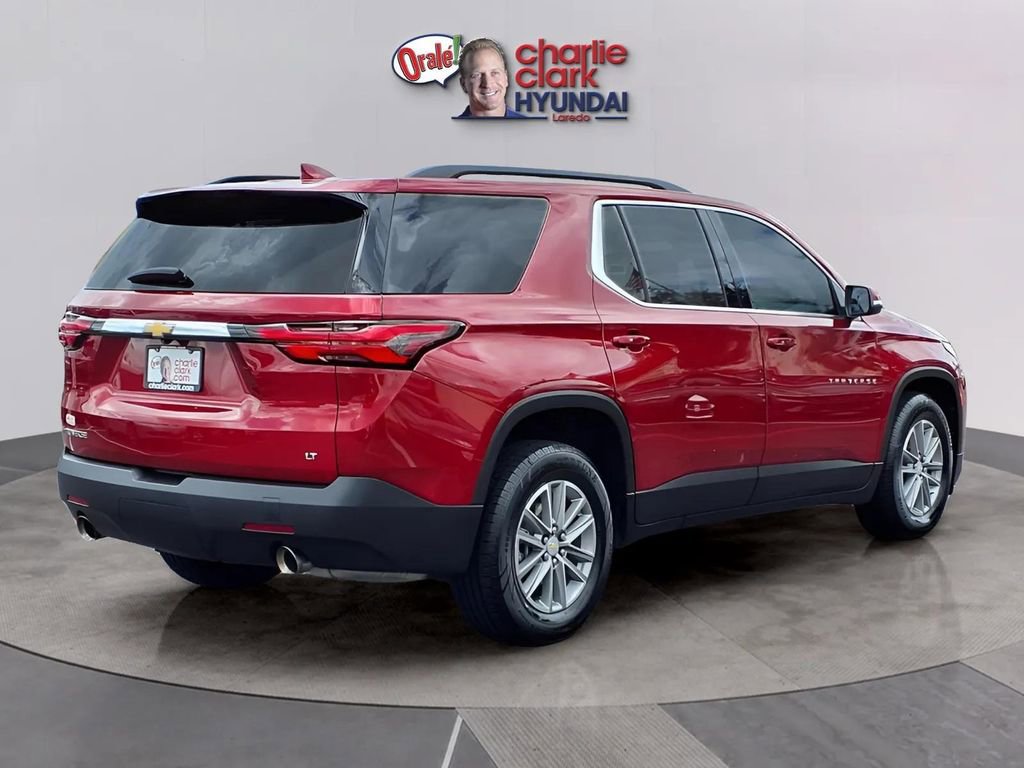 Used 2023 Chevrolet Traverse LT FWD image 5