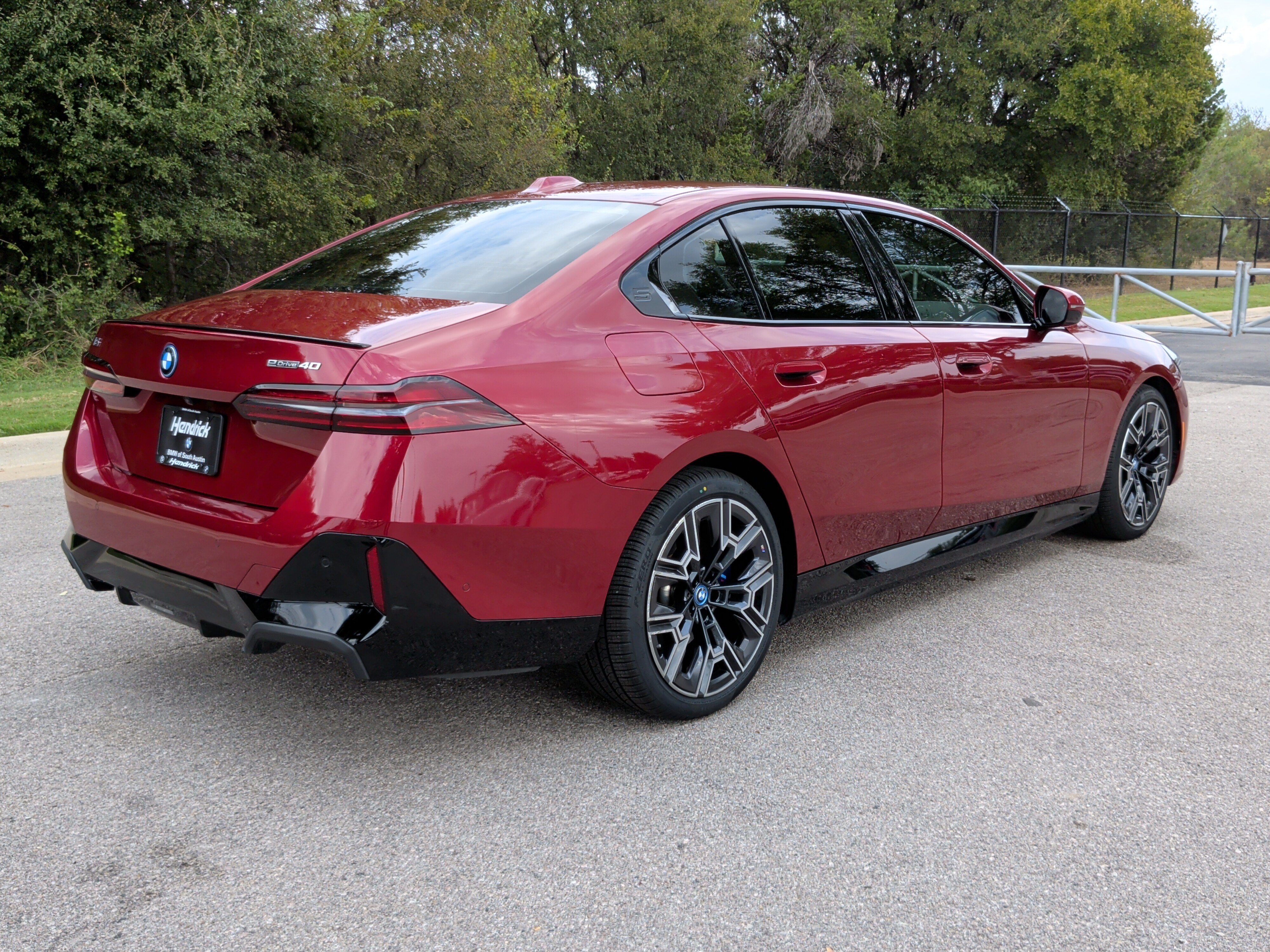 Used 2024 BMW i5 eDrive40i w/ M Sport Package RWD image 7