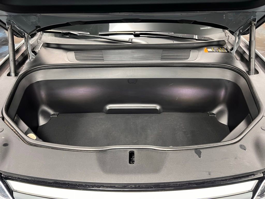 Used 2024 Rivian R1S Adventure image 30