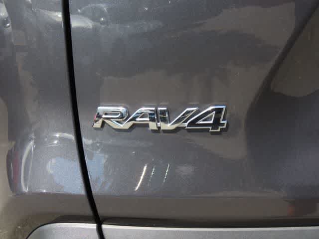 Used 2025 Toyota RAV4 XLE AWD/4WD image 7