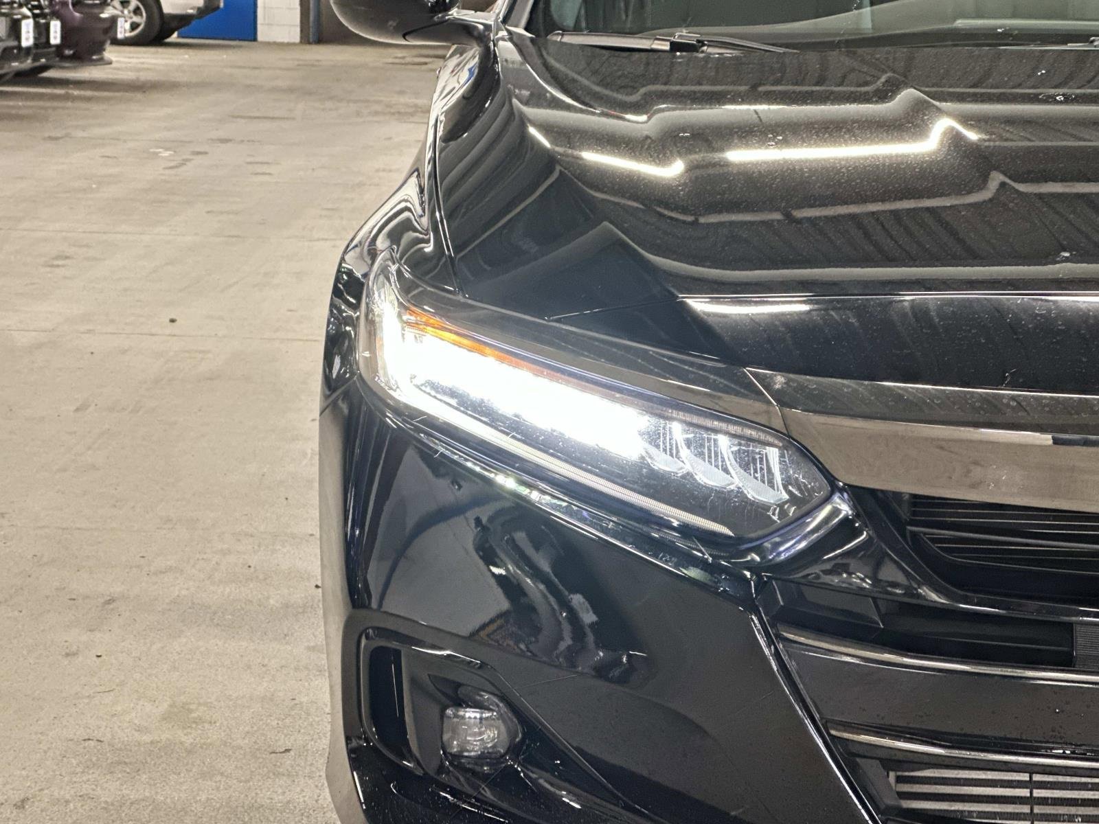 Used 2022 Honda Accord Sport image 8