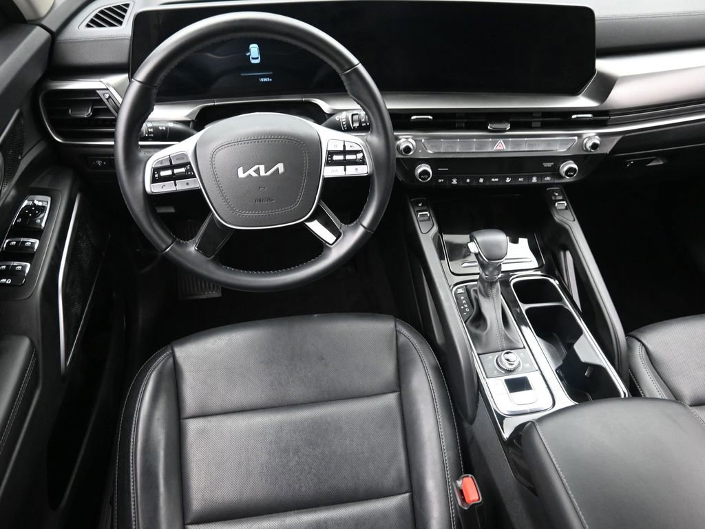 Used 2025 Kia Telluride S image 13